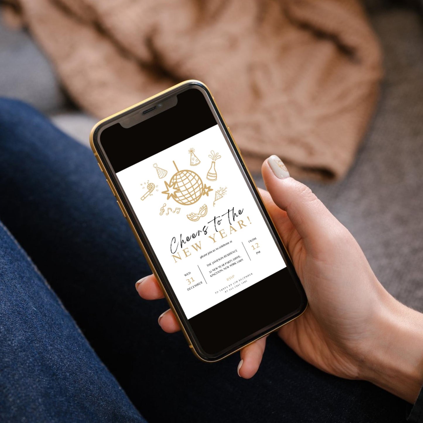 Gold Minimalist New Year's Eve Party Invitation