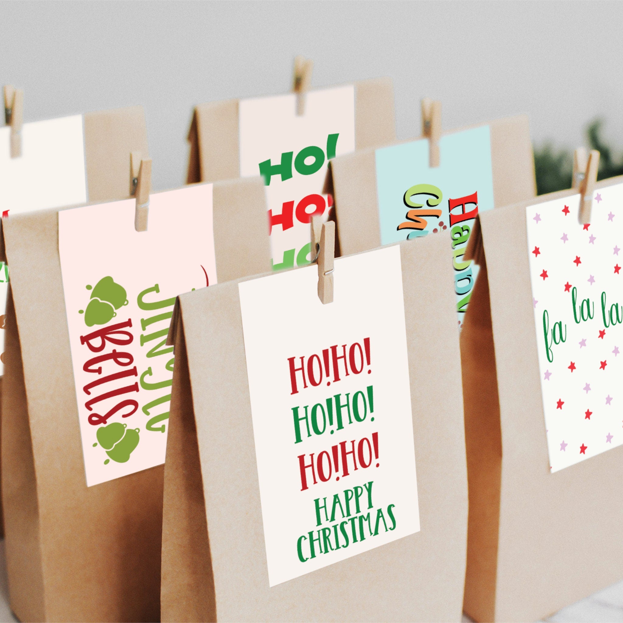 Christmas Gift Tags Printable - Set of 16